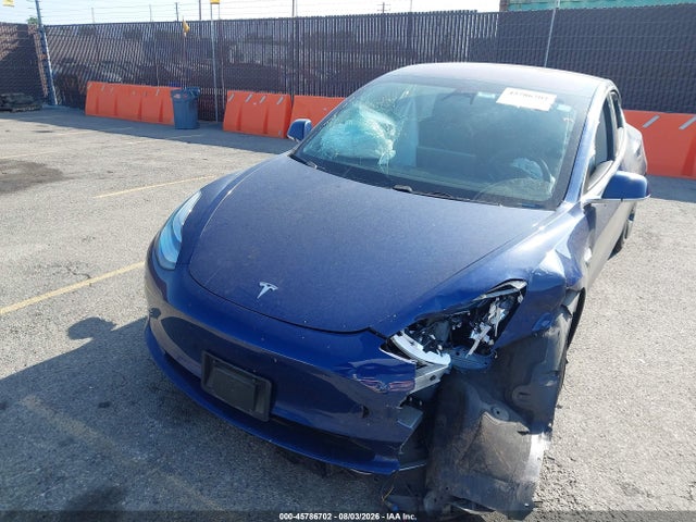 45786702 :رقم المزاد ، 5YJ3E1EA2JF076618 vin ، 2018 Tesla Model 3 مزاد بيع