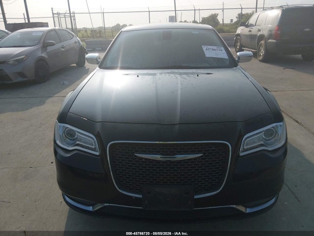 Chrysler 300C 2016 2C3CCAEG3GH147584 Image 12