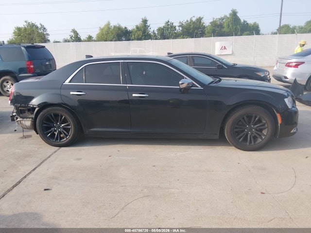 Chrysler 300C 2016 2C3CCAEG3GH147584 Image 13