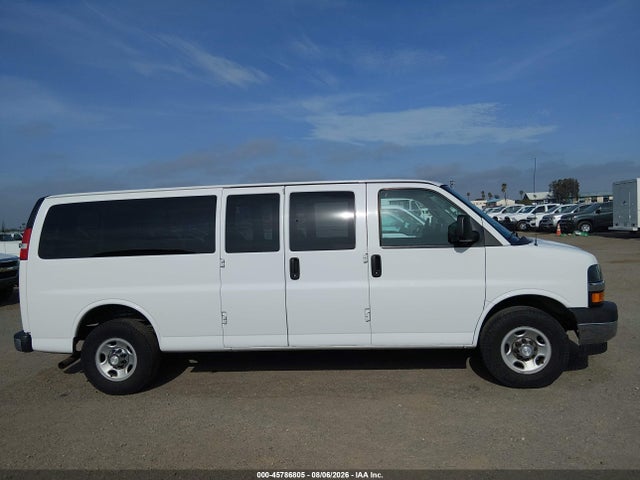 Chevrolet Express 3500 Lt 2018 1GAZGPFG4J1301343 Image 13