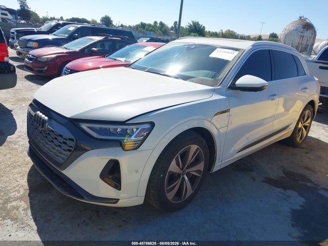 Audi Q8 E-tron Premium Plus Quattro 2024 WA15AAGE9RB008605 Image 2