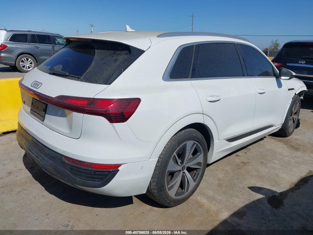 Audi Q8 E-tron Premium Plus Quattro 2024 WA15AAGE9RB008605 Image 4