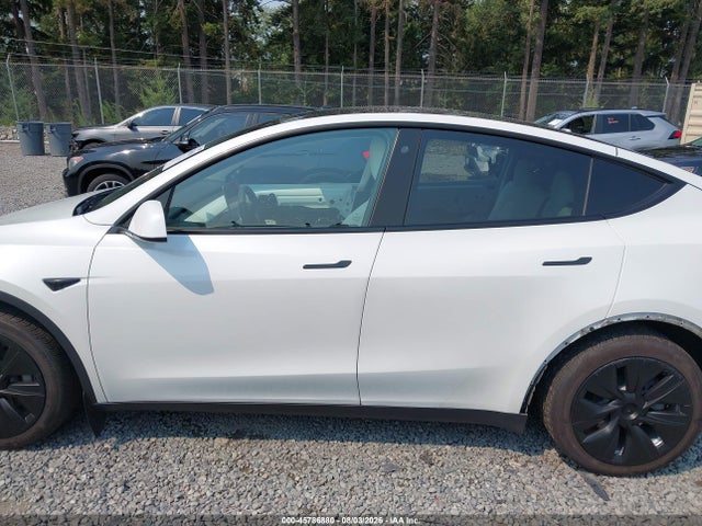 45786880 :رقم المزاد ، 7SAYGDEE5NF411450 vin ، 2022 Tesla Model Y Long Range Dual Motor All-wheel Drive مزاد بيع