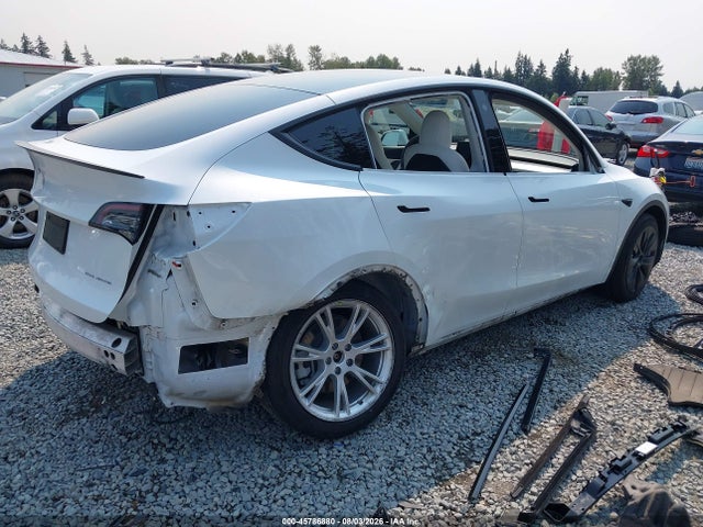 45786880 :رقم المزاد ، 7SAYGDEE5NF411450 vin ، 2022 Tesla Model Y Long Range Dual Motor All-wheel Drive مزاد بيع