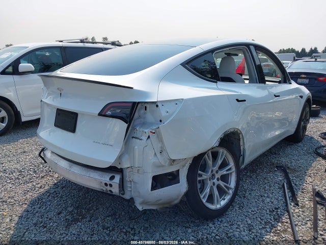45786880 :رقم المزاد ، 7SAYGDEE5NF411450 vin ، 2022 Tesla Model Y Long Range Dual Motor All-wheel Drive مزاد بيع