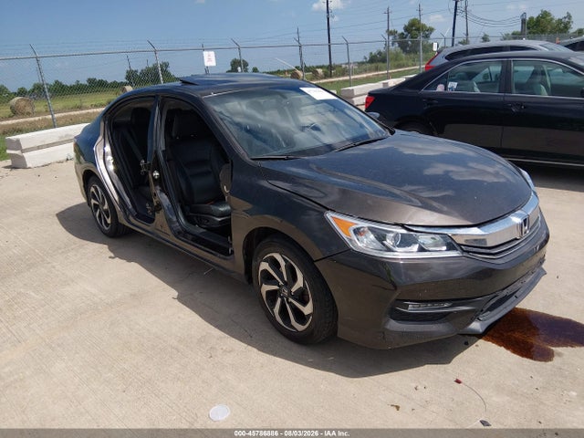 2016 1HGCR2F8XGA050003 main image