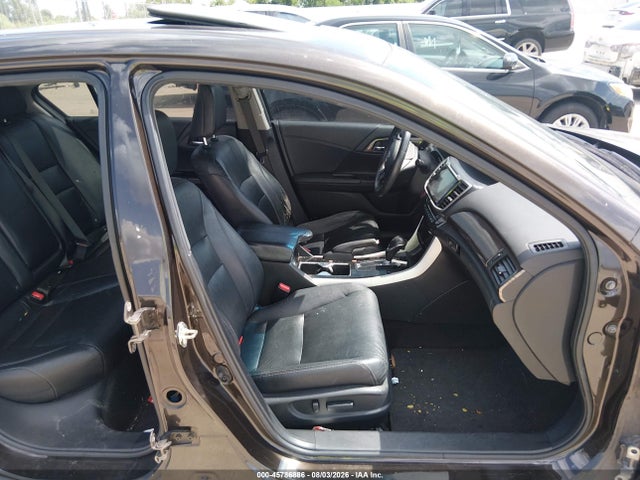 45786886 :رقم المزاد ، 1HGCR2F8XGA050003 vin ، 2016 Honda Accord Ex-l مزاد بيع