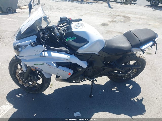 45786890 :رقم المزاد ، JKAEXEE12FDA19907 vin ، 2015 Kawasaki Ex650 E مزاد بيع