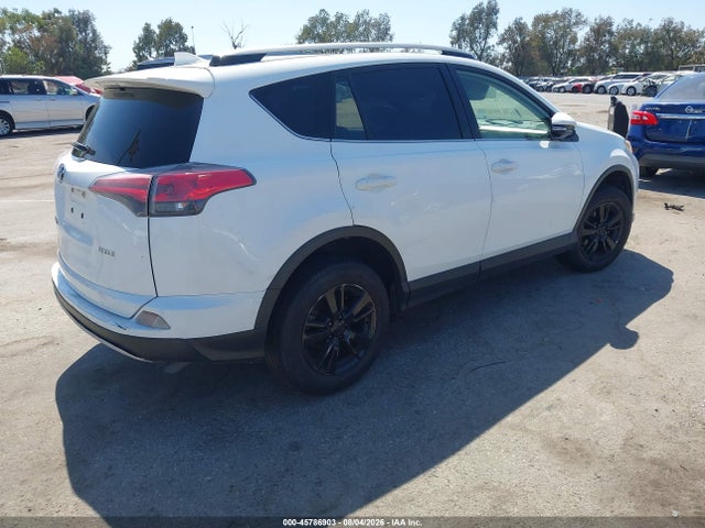 Toyota Rav4 Xle 2018 JTMWFREV6JJ733991 Image 4
