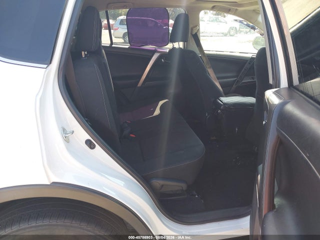 Toyota Rav4 Xle 2018 JTMWFREV6JJ733991 Image 8