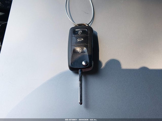 2013 Volkswagen Beetle 2.0t Turbo მანქანა იყიდება აუქციონზე, vin: 3VW467AT1DM602312, აუქციონის ნომერი: 45786931