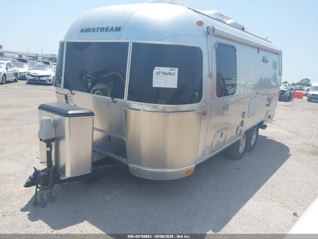 Airstream Other 2020 1STKNYG27LJ551090 Image 2