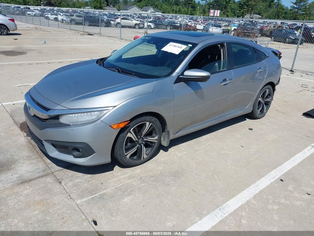 Honda Civic Touring 2018 JHMFC1F97JX002056 Image 2