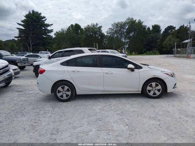 1G1BC5SMXJ7225962 Chevrolet Cruze Ls Auto