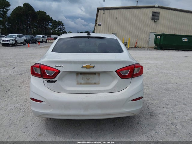 1G1BC5SMXJ7225962 Chevrolet Cruze Ls Auto