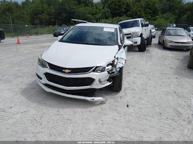 1G1BC5SMXJ7225962 Chevrolet Cruze Ls Auto