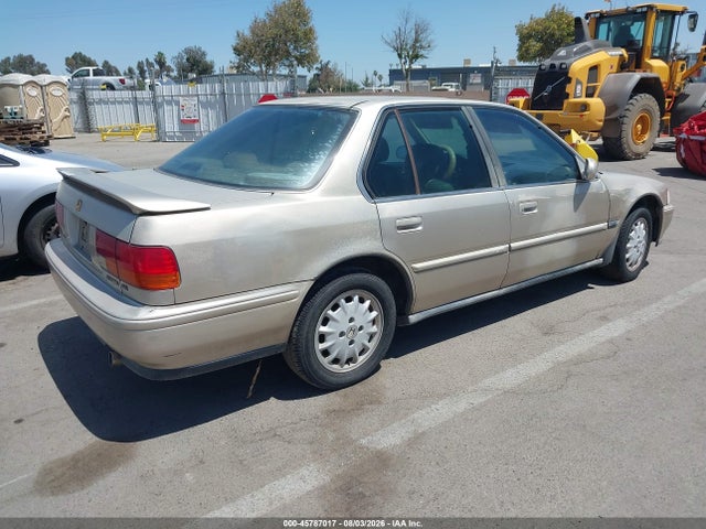 1993 Honda Accord Se მანქანა იყიდება აუქციონზე, vin: JHMCB7688PC032215, აუქციონის ნომერი: 45787017