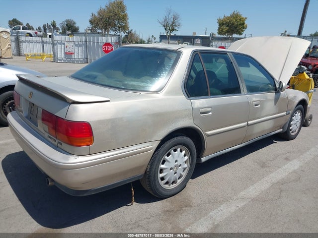 1993 Honda Accord Se მანქანა იყიდება აუქციონზე, vin: JHMCB7688PC032215, აუქციონის ნომერი: 45787017