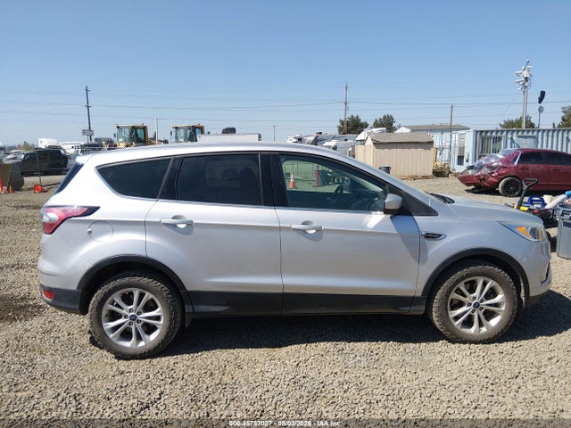 Ford ESCAPE SE 2017 1FMCU9G93HUC36006 Image 16