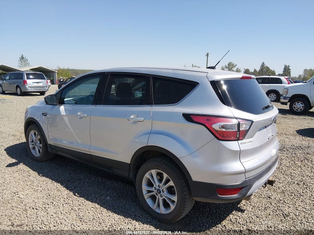 Ford ESCAPE SE 2017 1FMCU9G93HUC36006 Image 3