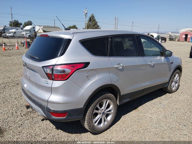 Ford ESCAPE SE 2017 1FMCU9G93HUC36006 Image 4