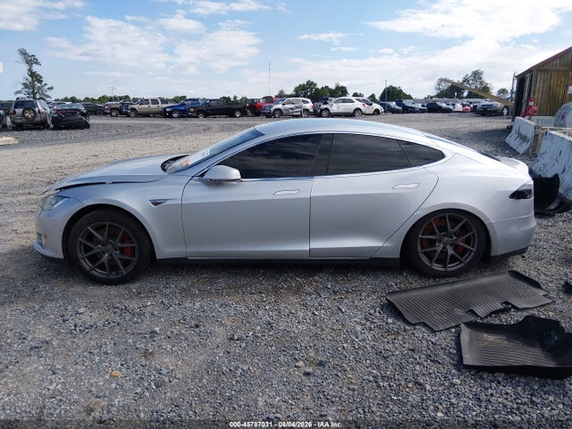 Продаж на аукціоні авто 2015 Tesla Model S 60/70/85, vin: 5YJSA1S12FFP72589, номер лоту: 45787031