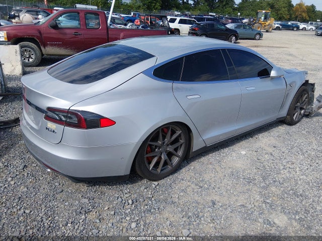 Продаж на аукціоні авто 2015 Tesla Model S 60/70/85, vin: 5YJSA1S12FFP72589, номер лоту: 45787031