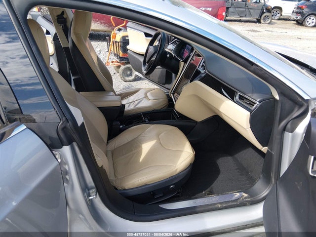 Продаж на аукціоні авто 2015 Tesla Model S 60/70/85, vin: 5YJSA1S12FFP72589, номер лоту: 45787031