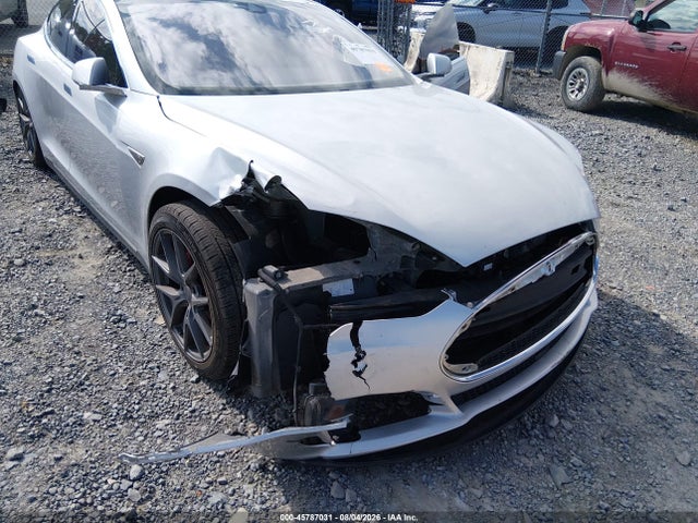 Продаж на аукціоні авто 2015 Tesla Model S 60/70/85, vin: 5YJSA1S12FFP72589, номер лоту: 45787031