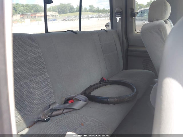 Продаж на аукціоні авто 2004 Ford F-250 Lariat/xl/xlt, vin: 1FTNX21P24EB11568, номер лоту: 45787057