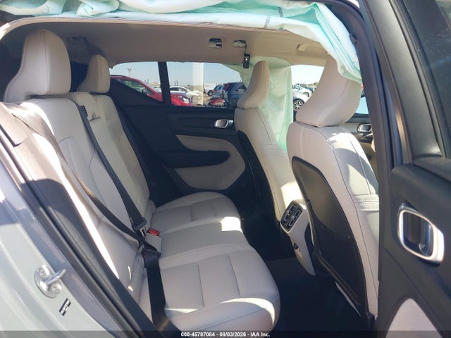Продажа на аукционе авто 2026 Volvo Xc40 Plus, B5 Awd Gas (mild Hybrid), Dark, vin: YV4L12UC7T2776643, номер лота: 45787084
