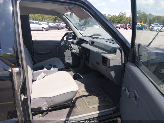 Aukcja sprzedaży 1990 Mitsubishi Mighty Max / S, vin: JA7FL24W1LP011061, numer aukcji: 45787097