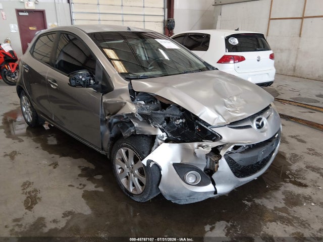 45787107 :رقم المزاد ، JM1DE1HZ5B0106684 vin ، 2011 Mazda Mazda2 Touring مزاد بيع