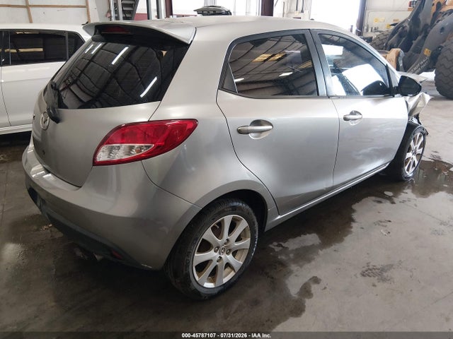 45787107 :رقم المزاد ، JM1DE1HZ5B0106684 vin ، 2011 Mazda Mazda2 Touring مزاد بيع