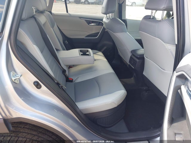 45787141 :رقم المزاد ، JTMB6RFV9ND065962 vin ، 2022 Toyota Rav4 Hybrid Xle Premium مزاد بيع