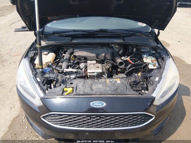 1FADP3KE3GL211070 Ford FOCUS SE