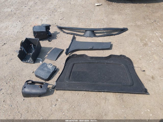 1FADP3KE3GL211070 Ford FOCUS SE