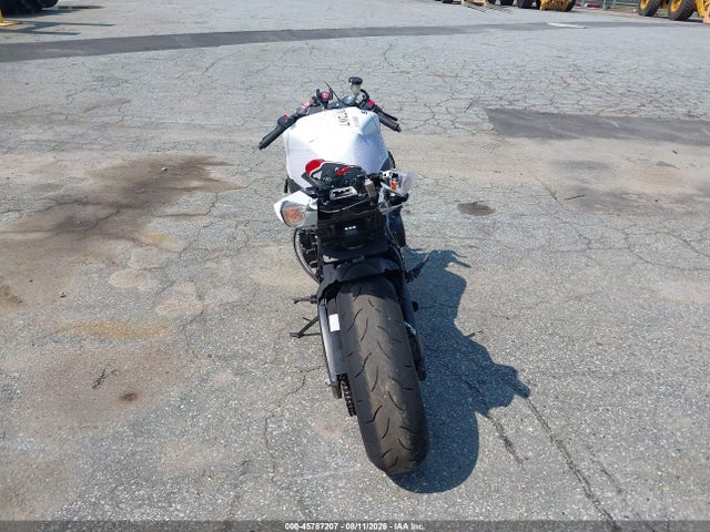 Suzuki GSX-R750 2024 JS1GR7MA0R7100789 Image 6