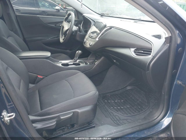 1G1ZD5ST8KF140628 Chevrolet MALIBU LT