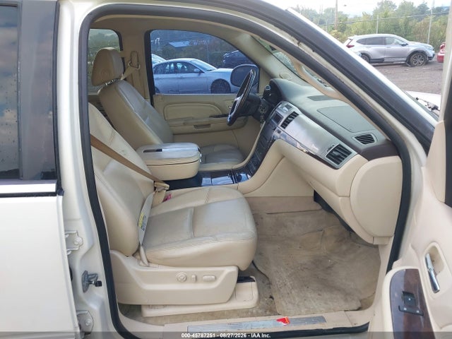 2007 Cadillac Escalade Ext Standard მანქანა იყიდება აუქციონზე, vin: 3GYFK62867G133162, აუქციონის ნომერი: 45787251
