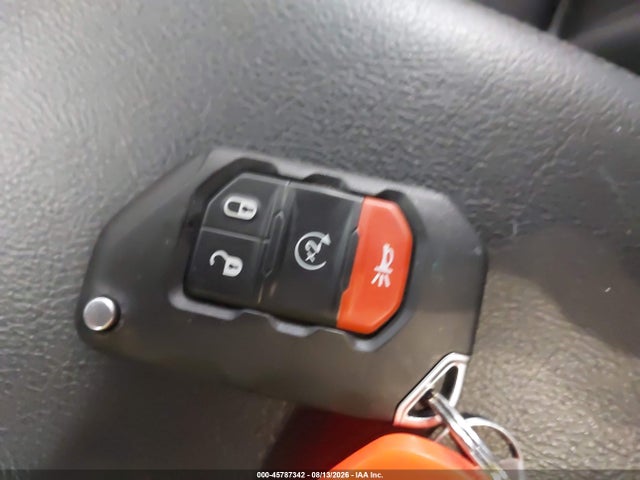 Продажа на аукционе авто 2022 Jeep Wrangler Unlimited Sahara Altitude 4x4, vin: 1C4HJXEG3NW112598, номер лота: 45787342