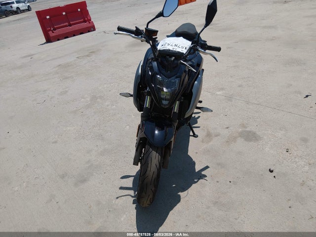 LCEPEVLB0N6000014 Cf Moto 650nk