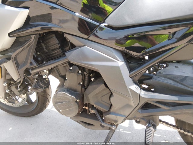 45787528 :رقم المزاد ، LCEPEVLB0N6000014 vin ، 2022 Cf Moto 650nk مزاد بيع