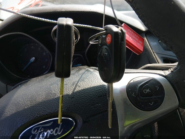 45787552 :رقم المزاد ، 1FADP3K27DL273251 vin ، 2013 Ford Focus Se مزاد بيع