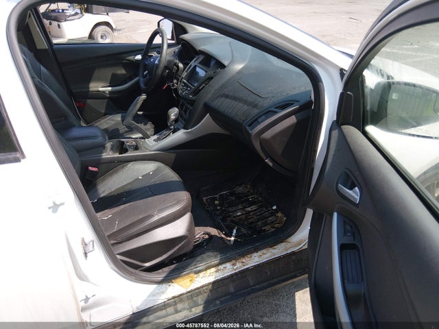 45787552 :رقم المزاد ، 1FADP3K27DL273251 vin ، 2013 Ford Focus Se مزاد بيع