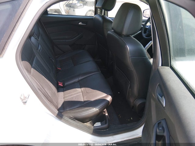45787552 :رقم المزاد ، 1FADP3K27DL273251 vin ، 2013 Ford Focus Se مزاد بيع