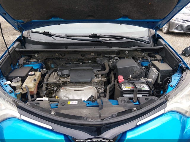 2018 Toyota Rav4 Xle მანქანა იყიდება აუქციონზე, vin: JTMWFREV2JJ185634, აუქციონის ნომერი: 45787560