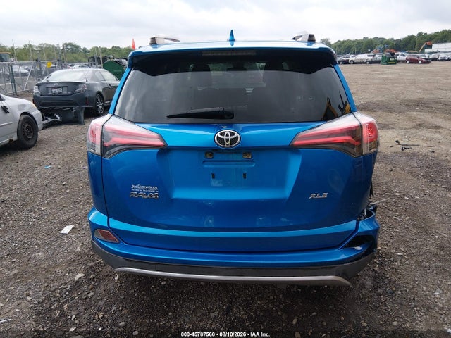 2018 Toyota Rav4 Xle მანქანა იყიდება აუქციონზე, vin: JTMWFREV2JJ185634, აუქციონის ნომერი: 45787560