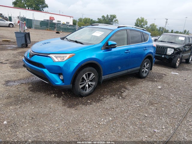 2018 Toyota Rav4 Xle მანქანა იყიდება აუქციონზე, vin: JTMWFREV2JJ185634, აუქციონის ნომერი: 45787560