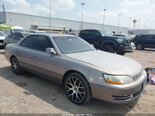 1992 Lexus Es 300 მანქანა იყიდება აუქციონზე, vin: JT8VK13T8N0054888, აუქციონის ნომერი: 45787580